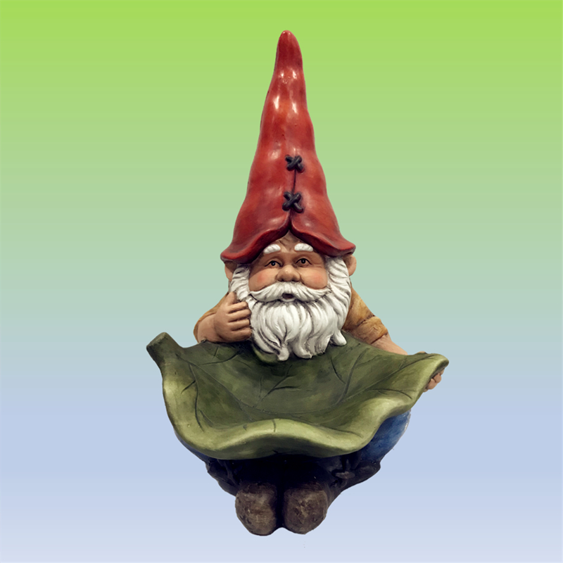 Wholesale handmade garden gnome statue Mgo gnome with leaf bird feeder for ourdoor decorations