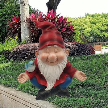 Handmade funny garden gnome statue resin gnome sculpture with bird  for outdoor ornaments