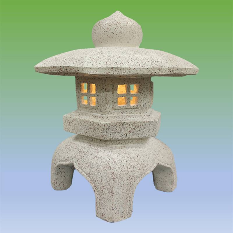 Outdoor solar powered Janpanese pagoda style lantern garden decorations